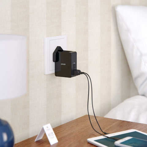 Anker USB Plug Charger 5.4A/27W 4-Port USB Charger, PowerPort 4 Lite with Interchangeable UK and EU Travel Charger, Adapter for iPhone XS/XS Max/XR/X/8, Galaxy S8/Note 3, iPad Air 2/mini 3, and More